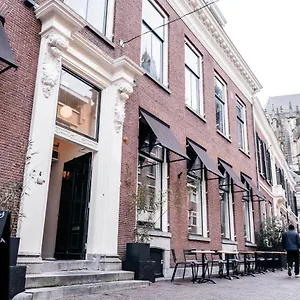 4* Hotel Simple