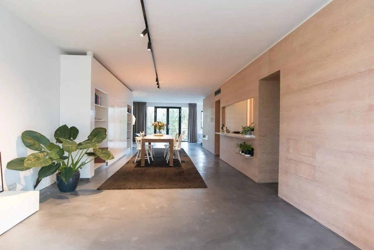 City Centre Loft On The Historic Canal Utrecht